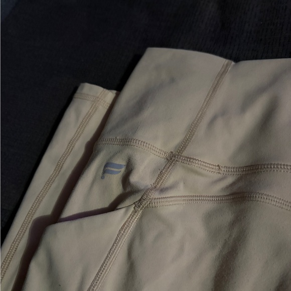 Fabletics Bundle - Picture 7 of 9